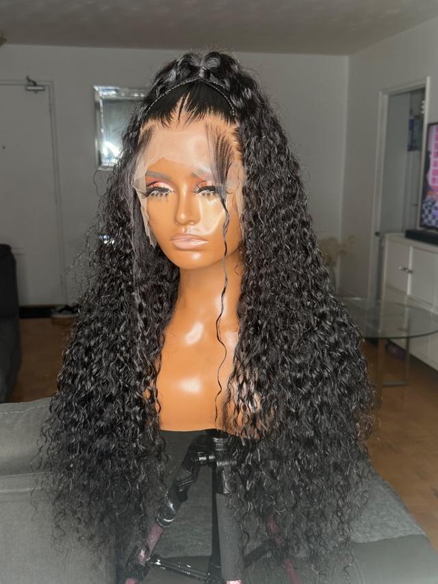 Jaya styled by Anna Langley Upgrade Boutique